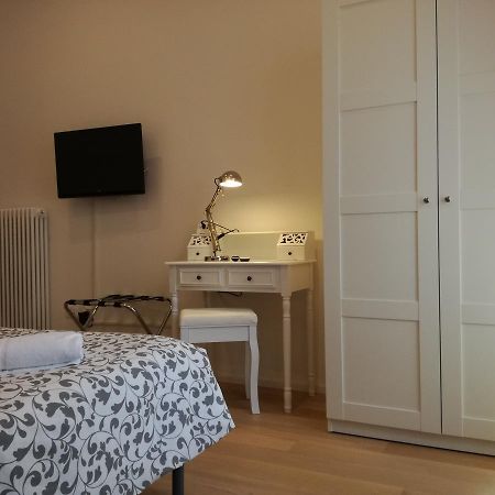 Dante Rooms And Apartment Trento Esterno foto