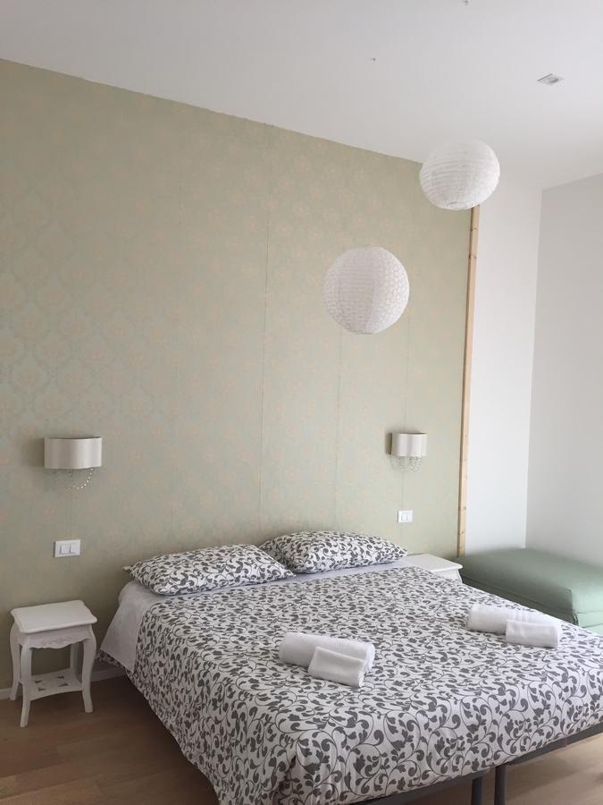 Dante Rooms And Apartment Trento Esterno foto
