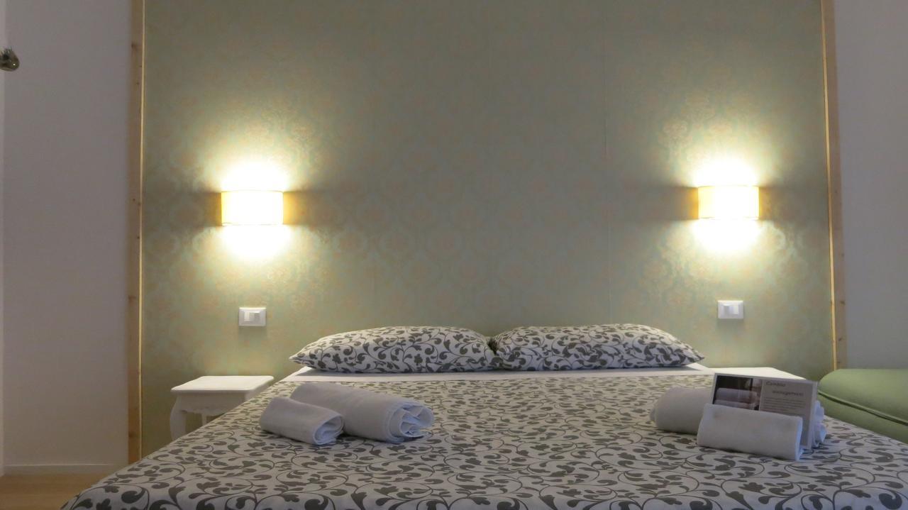 Dante Rooms And Apartment Trento Esterno foto