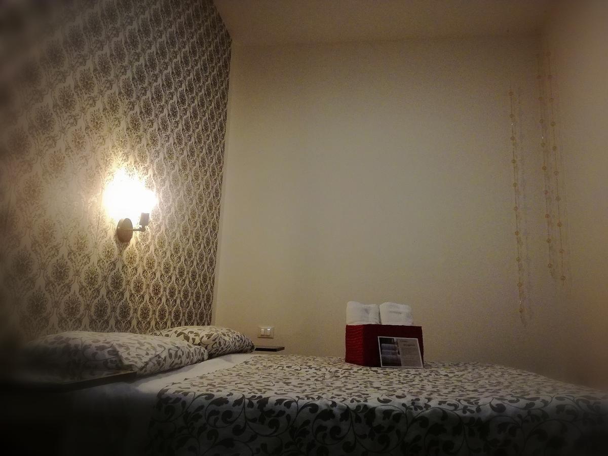 Dante Rooms And Apartment Trento Esterno foto